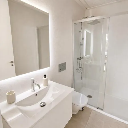 Lejlighed Sunny Waves Apt. 3br, 2baths, Ac & Heated Pool
