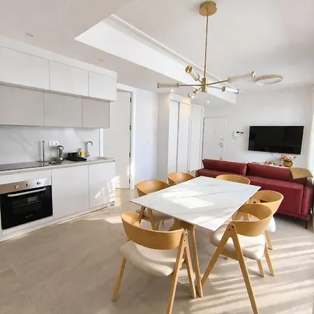 Sunny Waves Apt. 3br, 2baths, Ac & Heated Pool Lejlighed *