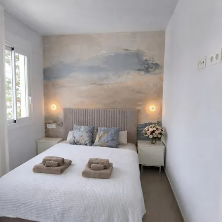 Sunny Waves Apt. 3br, 2baths, Ac & Heated Pool * Torrevieja